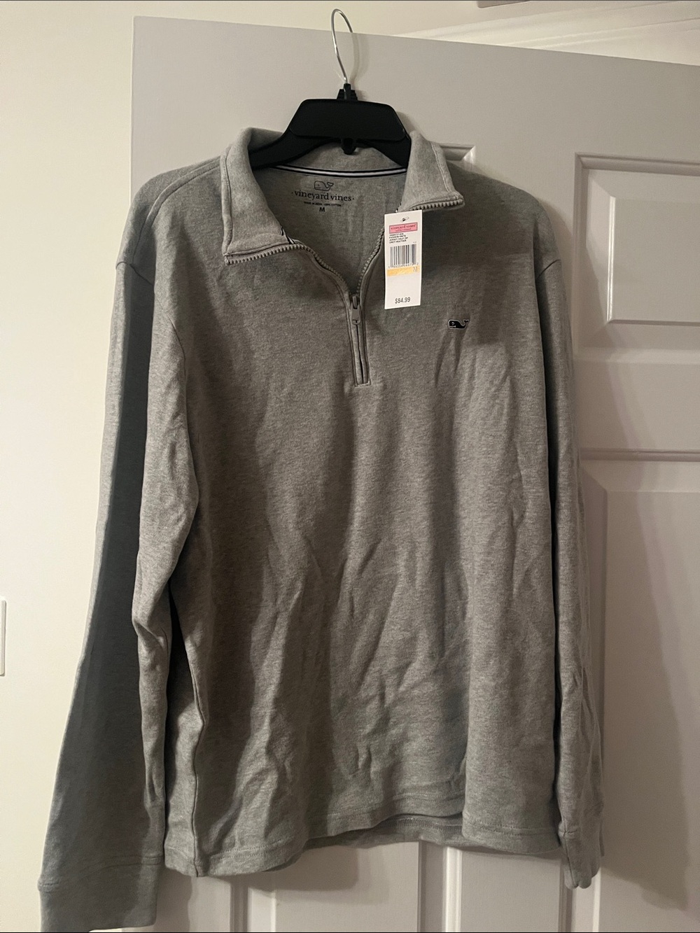 Vineyard Vines Men’s Light Gray Quarter-Zip PulloverNWT. Size M